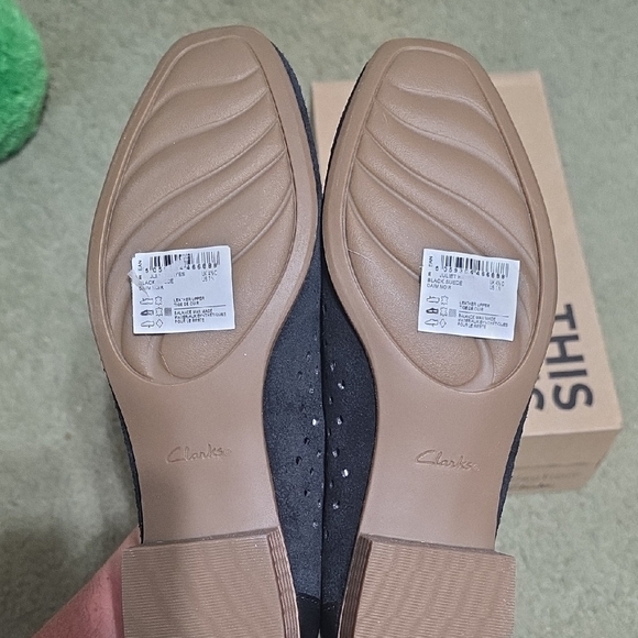 Clarks Women's Black Perforated Loafers - Picture 4 of 7